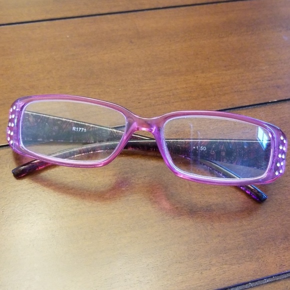 None Accessories - PURPLE 💜 READERS